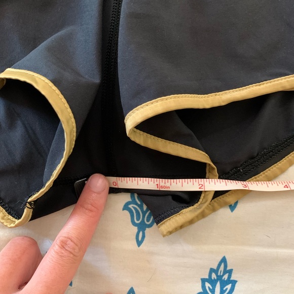 EUC Lululemon Super Squad Shorts - Picture 8 of 15